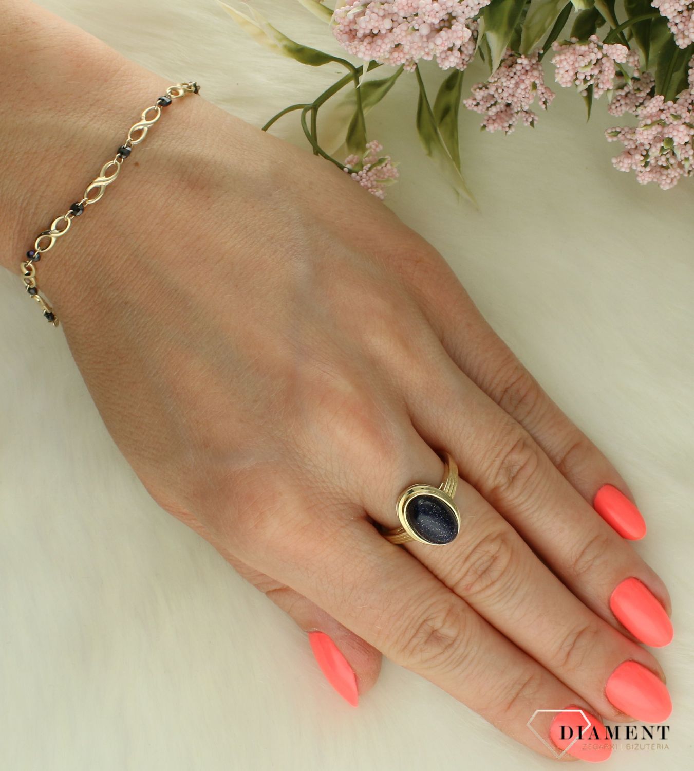 Złoty pierścionek damski 585 z owalnym kamieniem noc kairu rozmiar 20 PI 6944B 585.  Złoty pierścionek damski. Złoty pierścionek z kamieniem syntetycznym. Pierścionek złoty z nocą kairu. Pierścionek złoty próby 585. Złoty pierścionek n (1).jpg